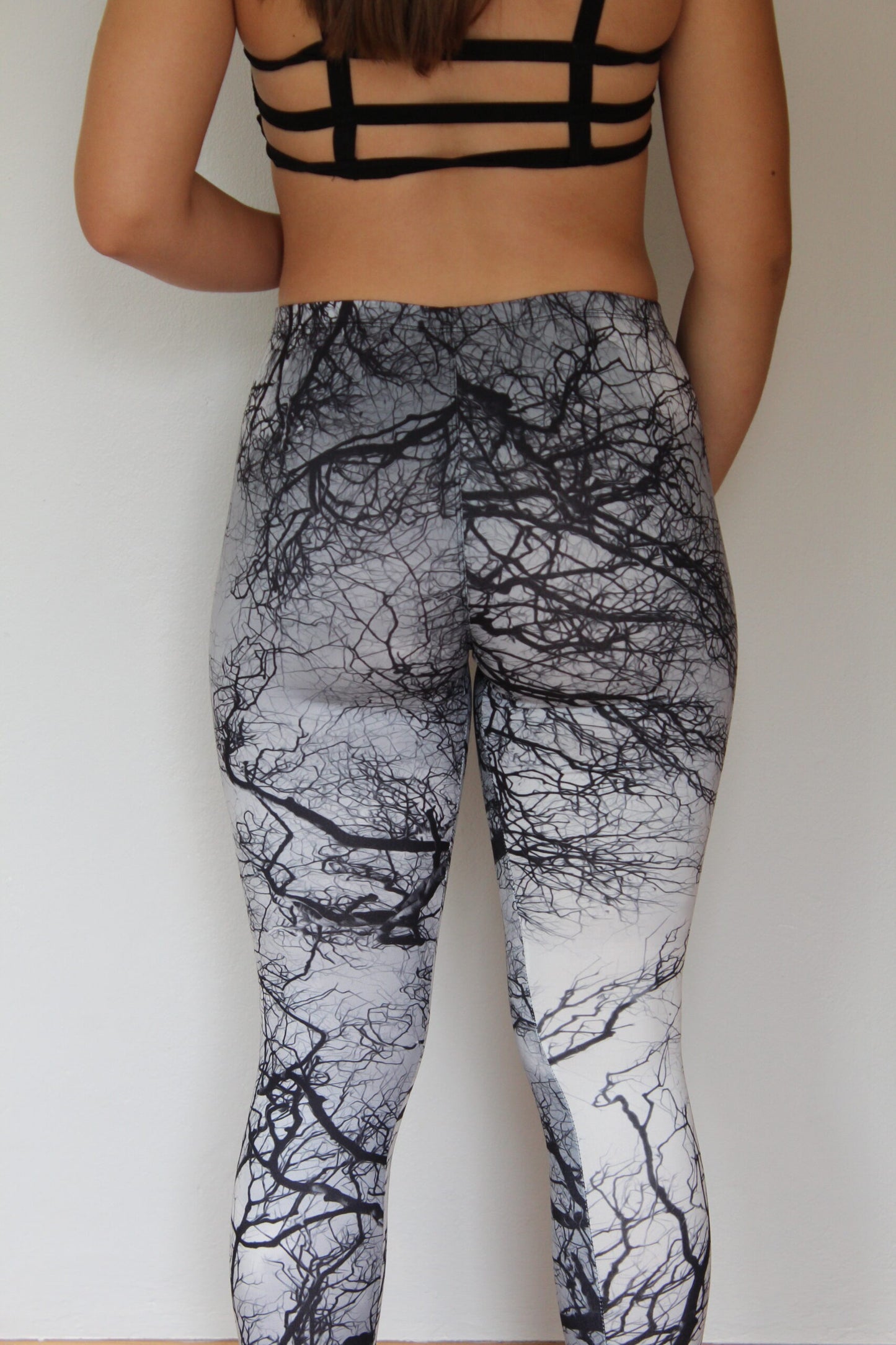 Black and White Tree Leggings | Hoko Active