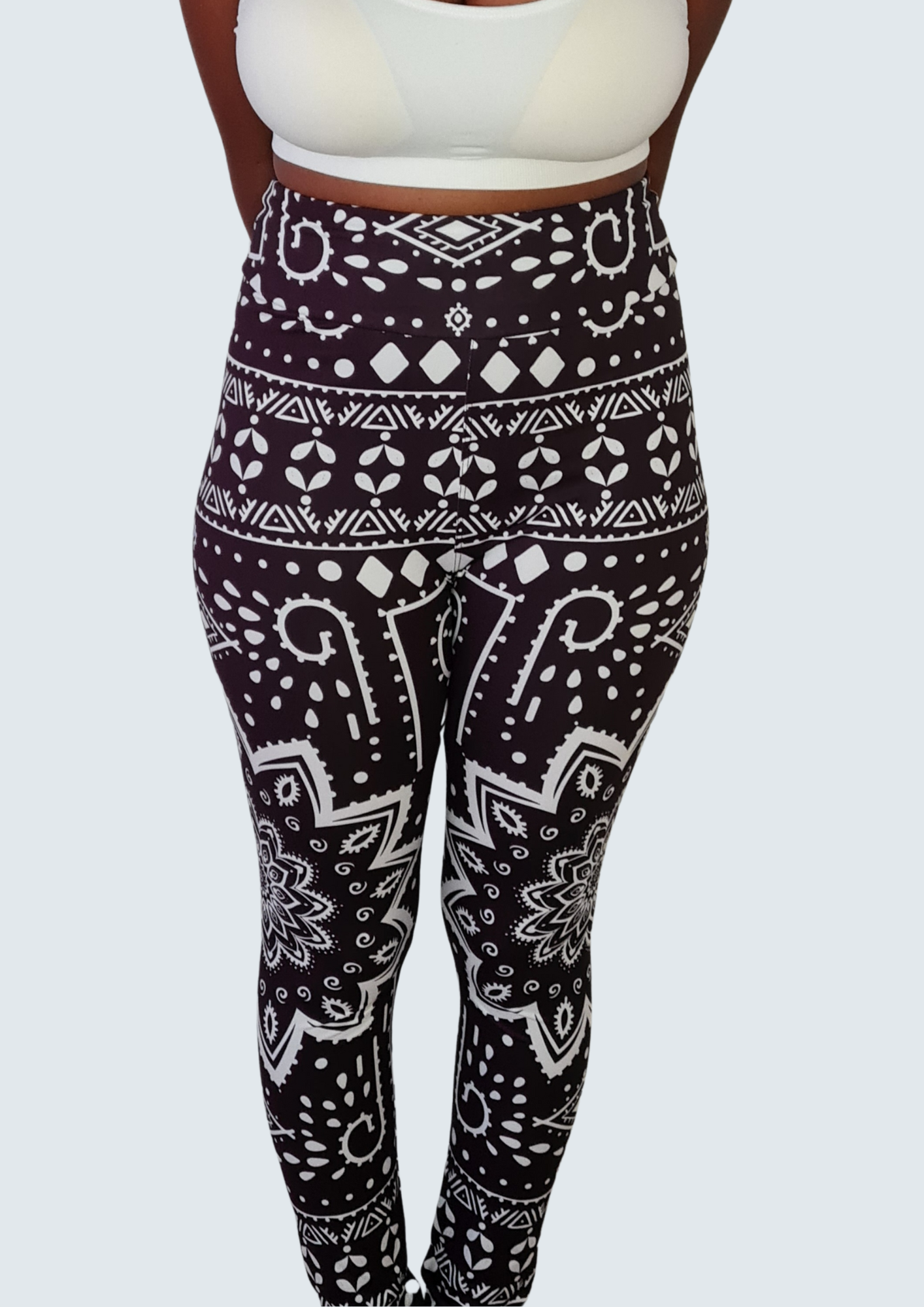 Black & White Ombre Mandala Leggings - front