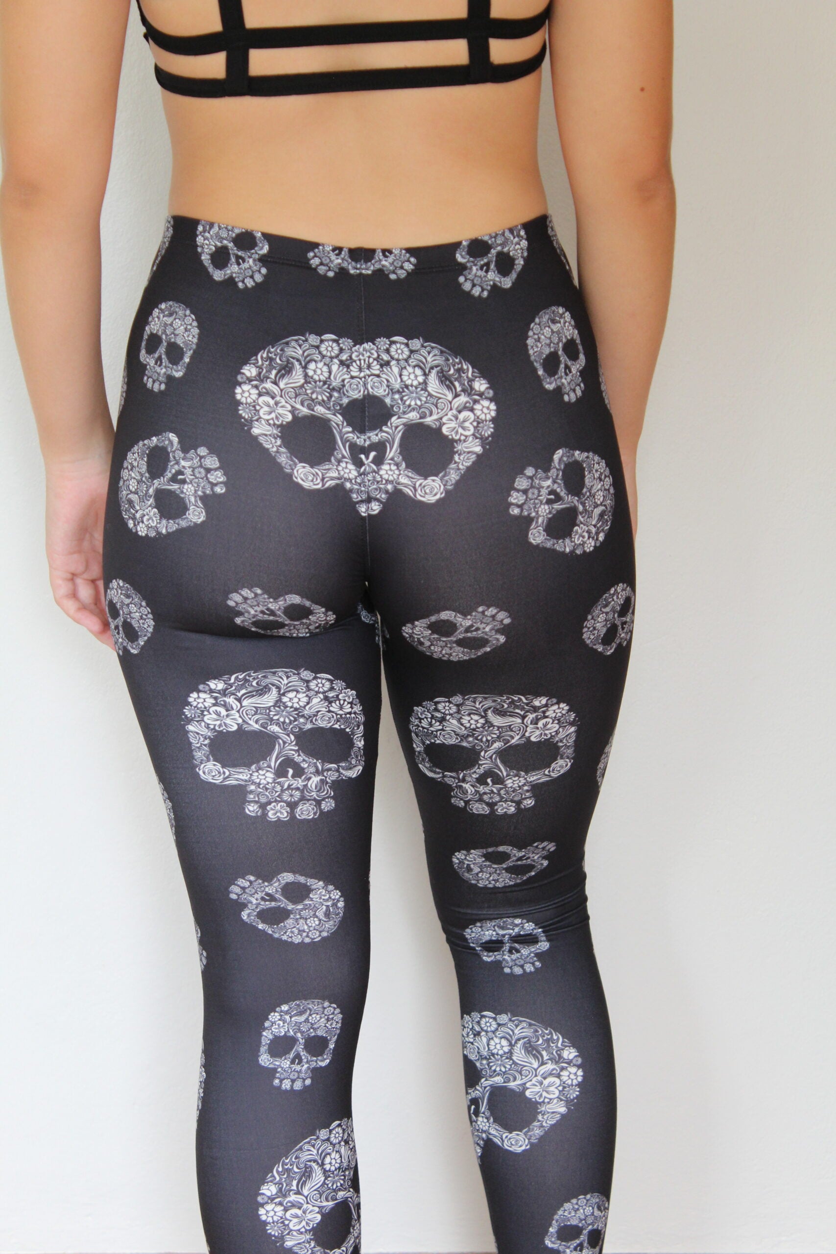 Floral Black Skull Back